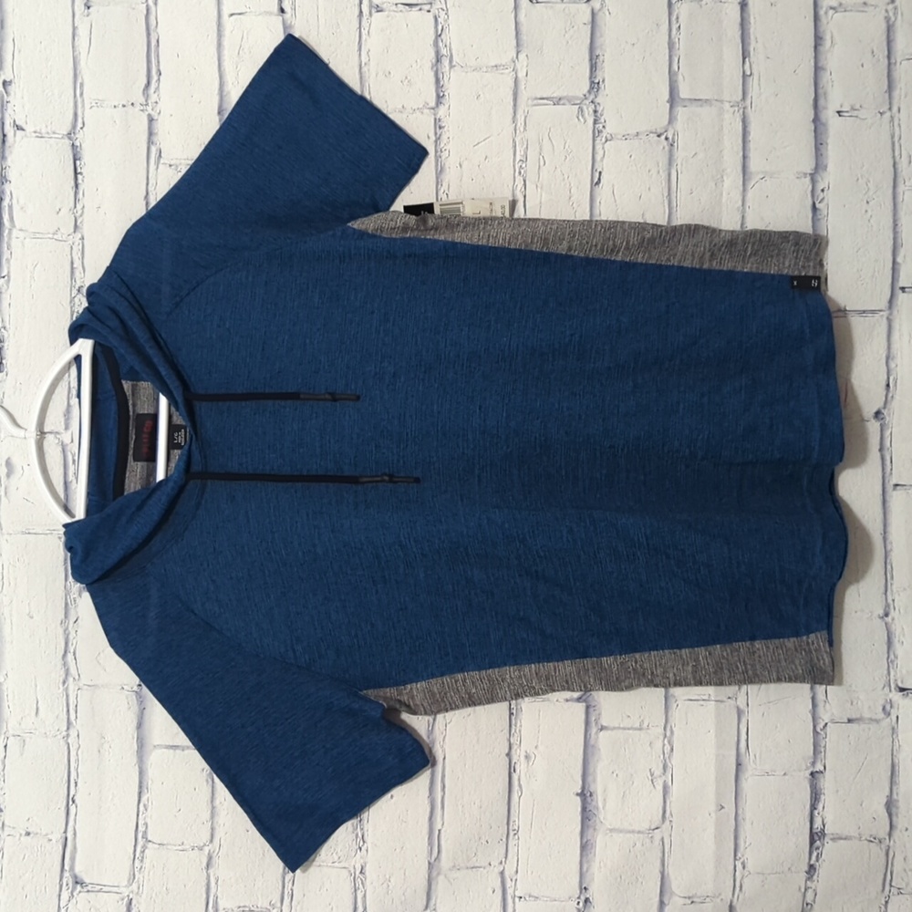 Split Co. Blue and Gray Men's Shirt Short Sleeve With Hood Size Large NWT